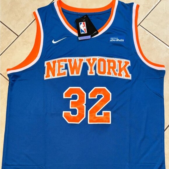 New York Knicks Karl Anthony Towns Jr. ( KAT - BIG BODEGA ) Jersey # 32 , Unisex - Picture 4 of 12
